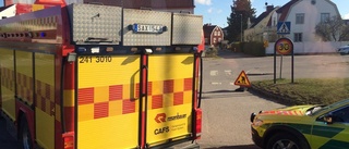 Skolbuss och personbil i trafikolycka i Nyköping