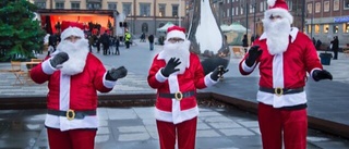 Nu plundras granen på Fristadstorget