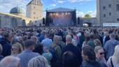 Allsång direkt med "Dansar aldrig nykter" • Så var konsertfesten på Vadstena slott