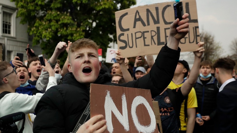 Supportrar har protesterat högljutt mot Super League. Arkivbild.