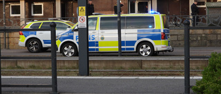 Polisen skulle kontrollera bil i Hageby – två män flydde
