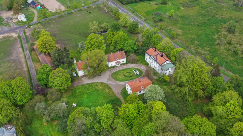 Här ser vi delar av fastigheten Ringstad gård i Norrköping. Kommunen beslutade på fullmäktige 18 december 2023 att köpa den nästan 4, 5 kvadratkilometer stora fastigheten för 125 miljoner kronor.