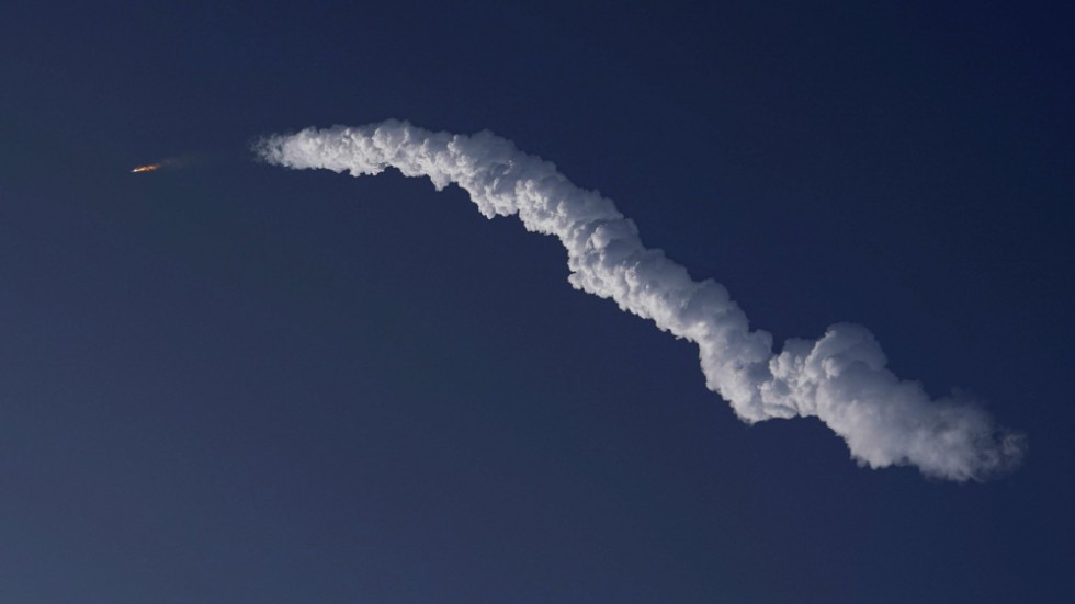 Space|X raket Starship under explosionen.
