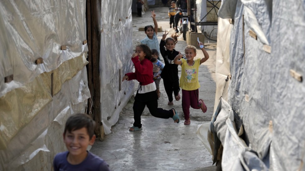 Syriska flyktingbarn i ett läger i norra Libanon. Arkivfoto.