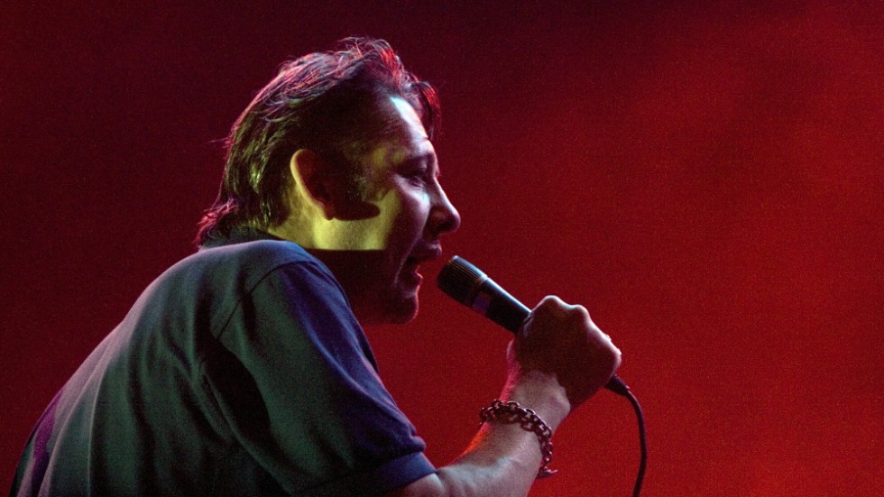 Shane MacGowan, sångare i det irländsk-brittiska bandet, är återigen inlagd på sjukhus.