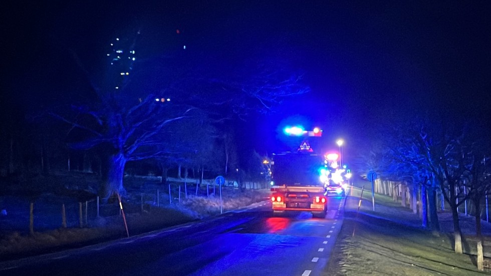 Två bilar kolliderade vid golfbanan vid Vårdsberg på torsdagseftermiddagen.