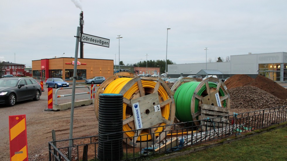 En omfattande VA-sanering pågår längs med Norra Oskarsgatan.