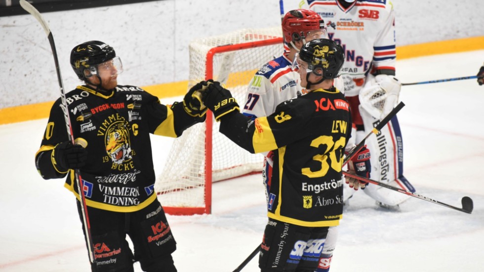 Jakob Karlsson ser möjligheten för VH att vända på 0-2-underläget i semifinalserien mot Nybro. 