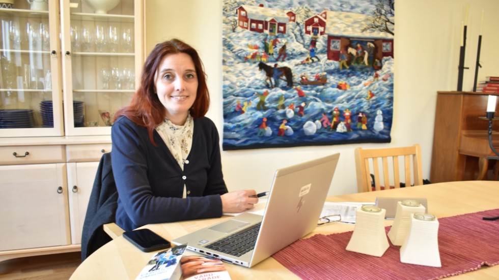 Rebecka Fredriksson, studie- och yrkesvägledare på Vimmerby Lärcenter, hoppas att det ska finnas intresse för den nya vårdbiträdeutbildningen. 