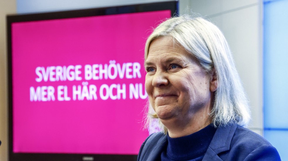 Magdalena Andersson uppträder klassiskt stabilt och mångtydigt. Klara besked ska inte ges förrän de behöver ges. Därför klara ord om Nato, antydningar om nya regeringsunderlag och oklarheter om kommande energimix.
