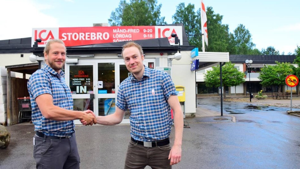 Jakob Riis tar idag över som ägare till Ica Nära i Storebro efter Simon Isaksson.