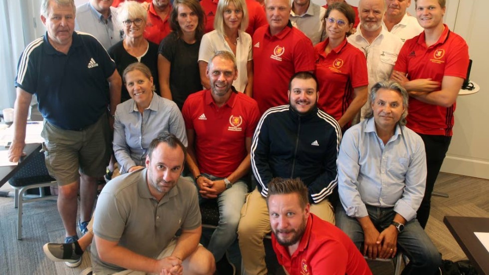 Personalen och de förtroendevalda i Östergötlands fotbollförbund är samlade i helgen på Himmelsby i Mantorp för en framtidskonferens.
