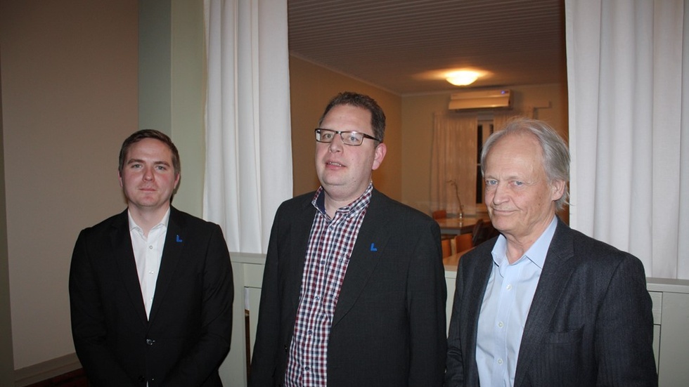 Mikael Österling, Lars Karlsson och Gerre Versteegh pratade om det norska företagets vindkraftsplaner. Foto: Lars-Göran Bexell