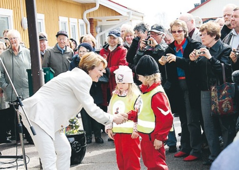 Kulturministern Lena Adelsohn Liljeroth satte stjärnglans på invigningen.