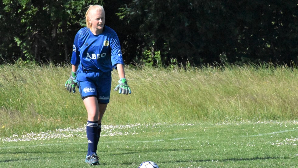 16-åriga Allis Nilsson gör sin första säsong i A-laget i Vimmerby IF. 