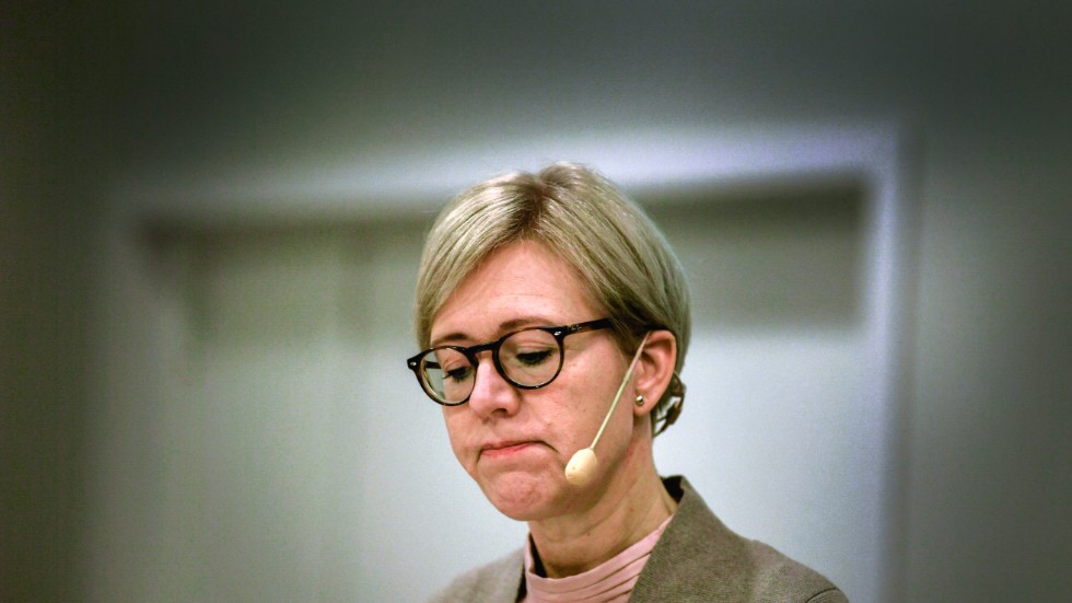 I ovanligt skarpa ordalag konstaterade IVO:s generaldirektör Sofia Wallström att coronavårdens misslyckanden är svåra att vifta bort.