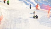 Fartfylld snowracertävling i Vitbergsbacken