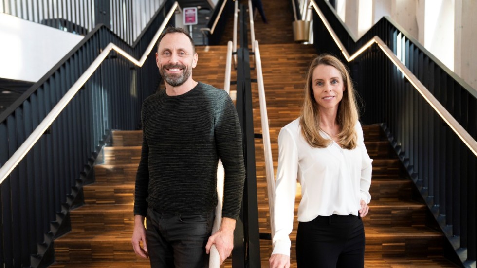 Mattias Sunneborn och Jenny Åkervall är grundarna till 100 Trappsteg. Med trappans hjälp så ska den svenska folkhälsan bli bättre.