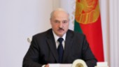 Putin avvaktar öppet stöd till Lukasjenko