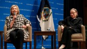 Clinton: Bader Ginsburg banade väg för mig