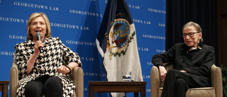 Clinton: Bader Ginsburg banade väg för mig