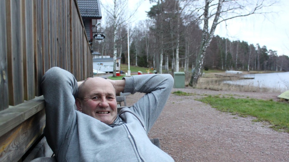 Tid för sofflocket. Lars-Göran Johansson kan varva ner efter 20 år i campingbranschen. "Det har gått i ett, från tidig morgon till sen kväll. Det är stora kontraster".