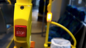 Larmet: Ung passagerare överfallen på buss i Motala