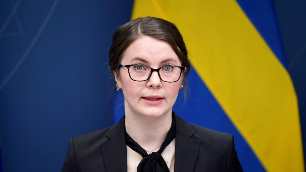 Civilminister Ida Karkiainen presenterade i dag en ny utredning som syftar till att utesluta oseriösa leverantörer i offentliga upphandlingar. Arkivbild.