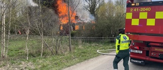 Tre hus och två rishögar har brunnit i Marmorbyn och Ålsäter på ett år – flera orsaker till bränderna
