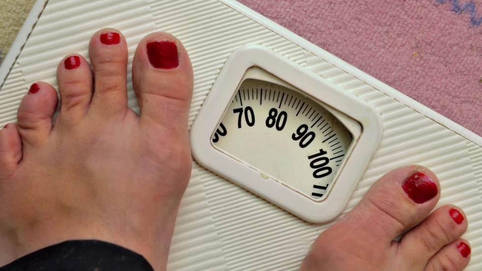 "Inte undra på att vi blir tjocka och sjuka", menar insändarskribenten, som vill att en höjd sockerskatt ska gå till sjukvården.
