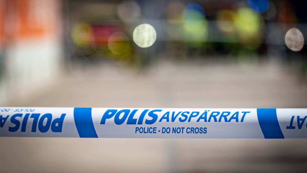 En man har hittats död i en lägenhet i Höganäs och polisen misstänker mord alternativt dråp. Arkivbild.
