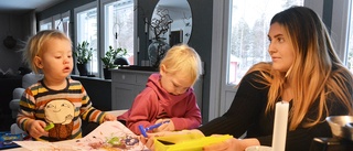 Krisen inom förlossningsvården: Linda i Malå är en av de drabbade när Lycksele BB stänger – ”Kan vi få en trygg och säker vård?”