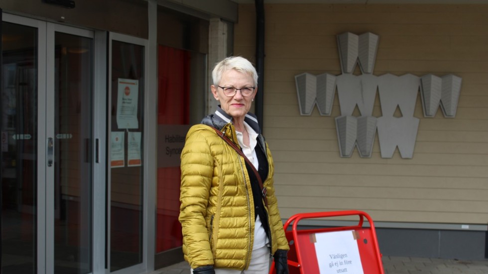 Sjuksköterskan Lena Liljeqvist-Steiring är välkänd bland många barnfamiljer efter flera år på BHV. Hon gick i pension i början av året men hoppar nu in för att stötta upp i vaccinering mot Covid-19.