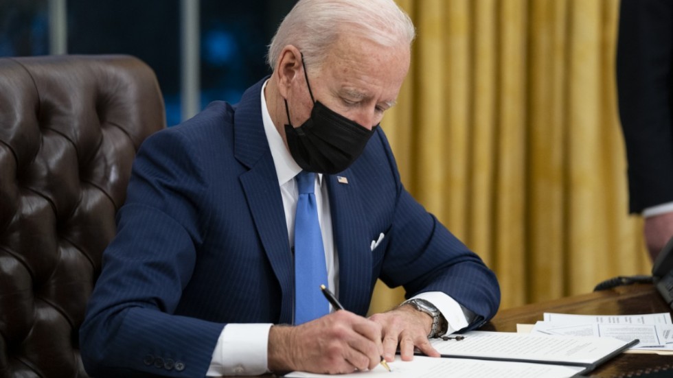 Joe Biden har skrivit på en presidentorder om att utreda om Högsta domstolen behöver reformeras. Arkivbild.