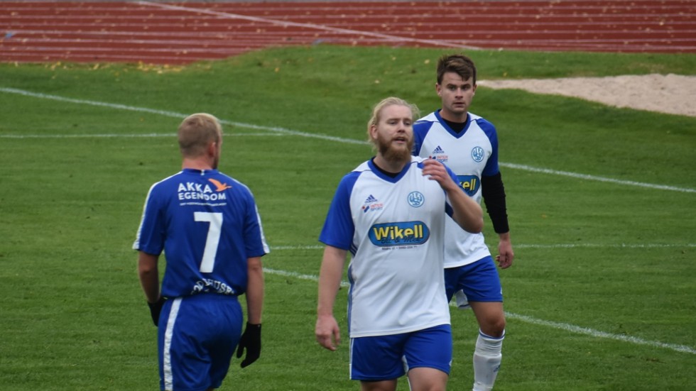 Här ser ni två av Södra Vi:s bästa spelare mot Gunnebo: Kim Johansson och Eric Lindström