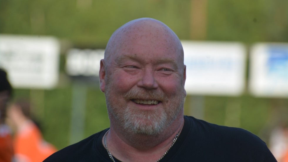 Krister Borgh slutar som huvudtränare för herrlaget i Hultsfreds FK. 