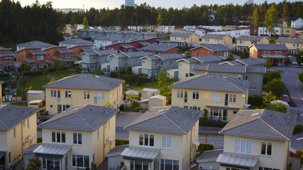 Sörmlands kommuner måste bostadsplanera utifrån att ungefär 70% av svenska befolkningen faktiskt vill bo i småhus, och inte i lägenheter, skriver Trä- och Möbelföretagen.