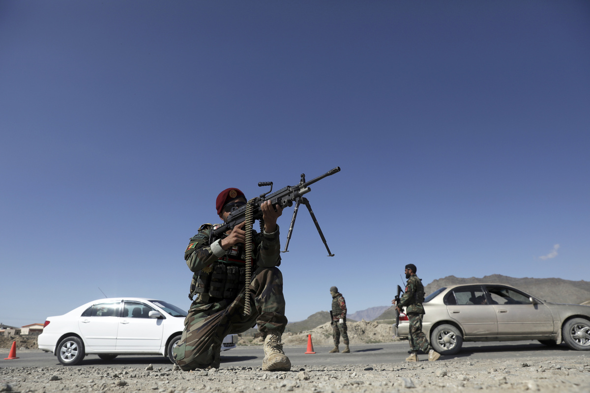 Talibaner tog gränspassage till Tadzjikistan