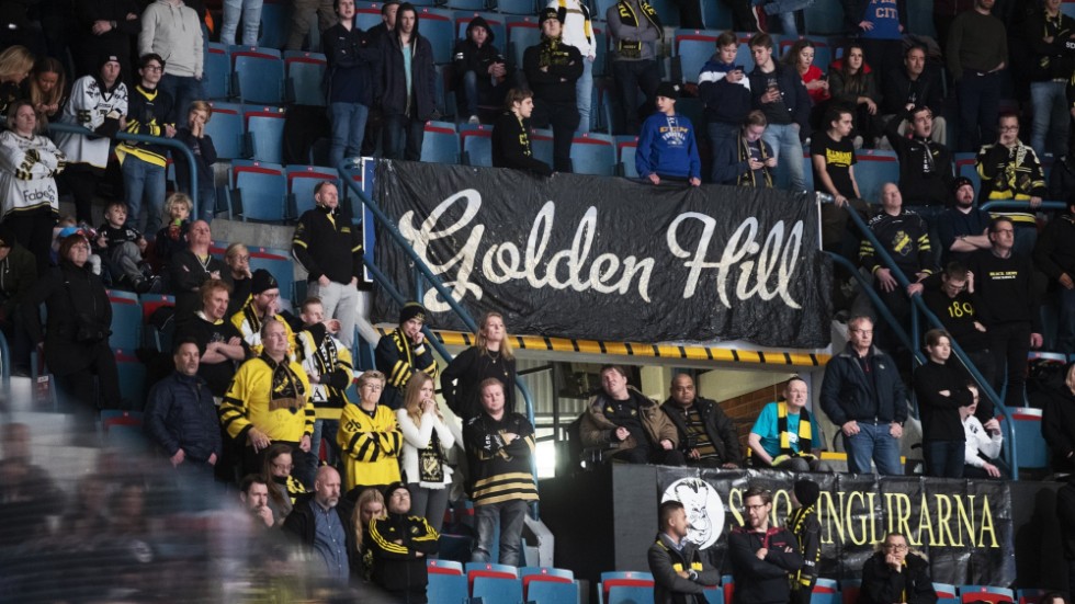 Samtliga AIK-supportergrupper uppmanar till bojkott av derbyt mot Djurgården i hockeyallsvenskan. Arkivbild.