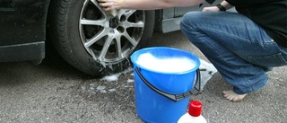 Tvätta bilen hemma kan vara ett lagbrott