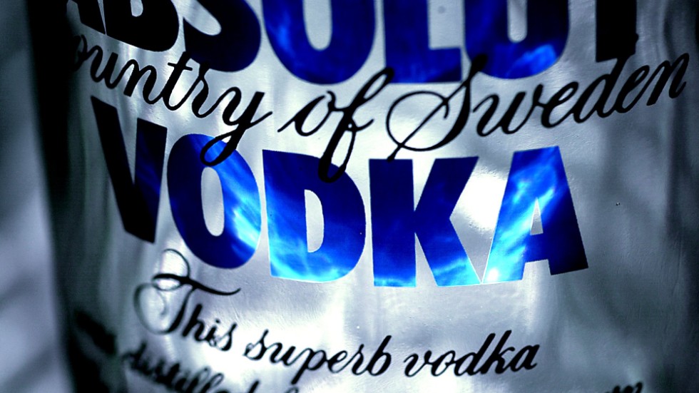 Absolut vodka i originalflaskan från 1979. Arkivbild.
