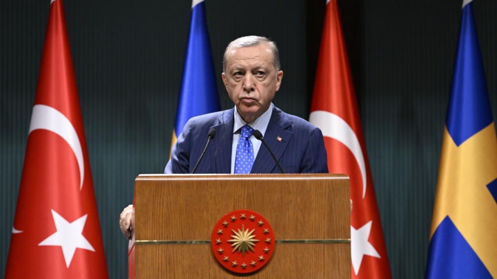 "Turkiets president Recep Tayyip Erdogan kräver att Sverige ska agera i strid med svensk lag, och lämna ut människor, som han vill sätta i turkiskt fängelse. Men själva vägrar turkiska myndigheter att lämna ut den så kallade "Kurdiska räven", som fjärrstyr knarkhandeln i Sverige", skriver Urban Lundin.  (Arkivbild)