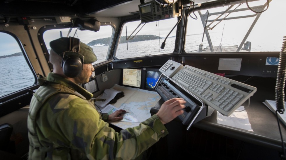 Det saknas anställd personal sett till vad försvaret ska klara av. Det gör helheten svagare. 