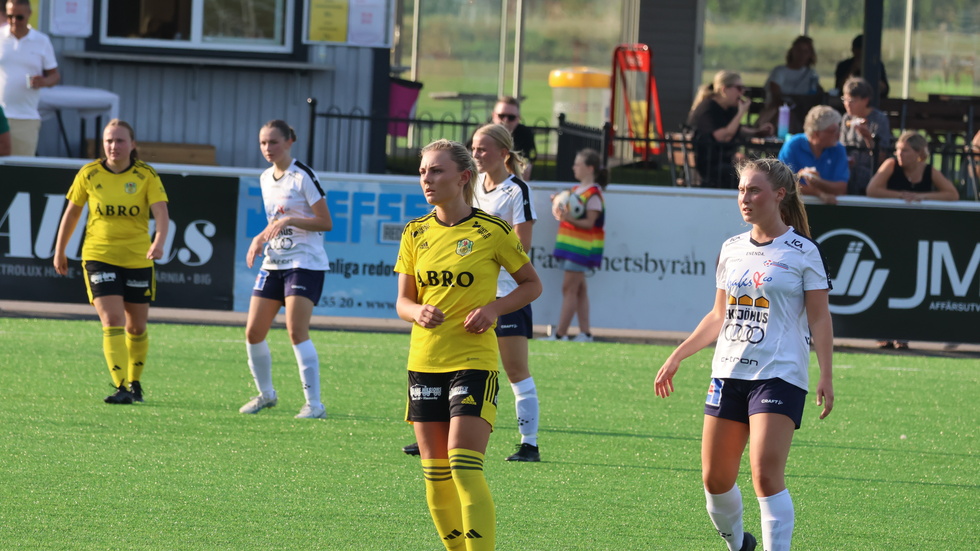 Vimmerby IF vann bekvämt hemma mot IF Eksjö Fotboll. Frida Pöder stack ut med sina fyra mål.