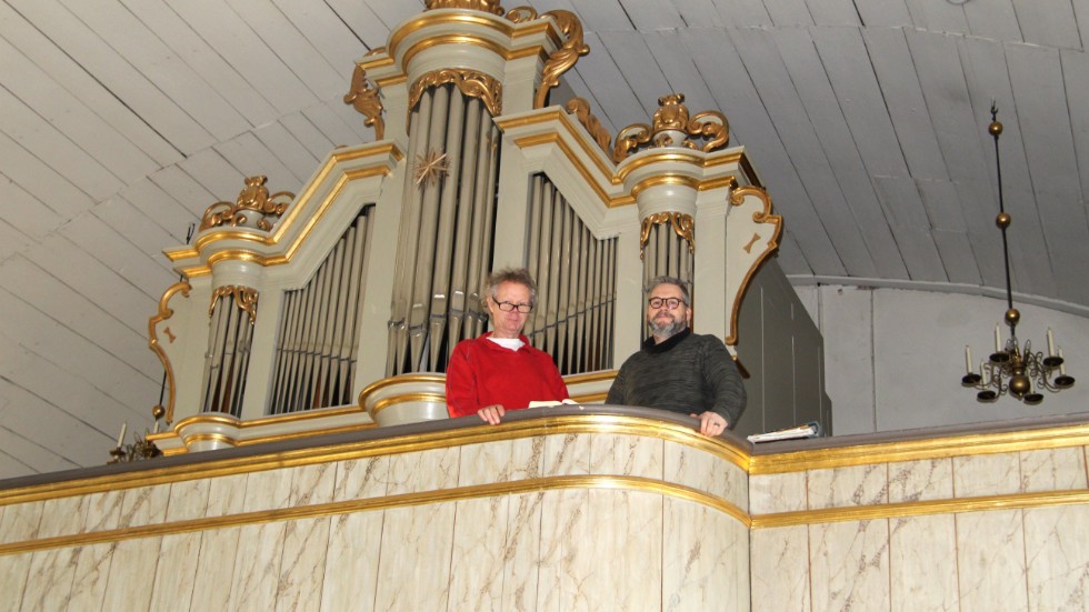Tillsammans har Roland Sundin och Anders Broo Larsson jobbat under många julhögtider. I år är inget undantag då de sprider musik i Kinda pastorats kyrkor.