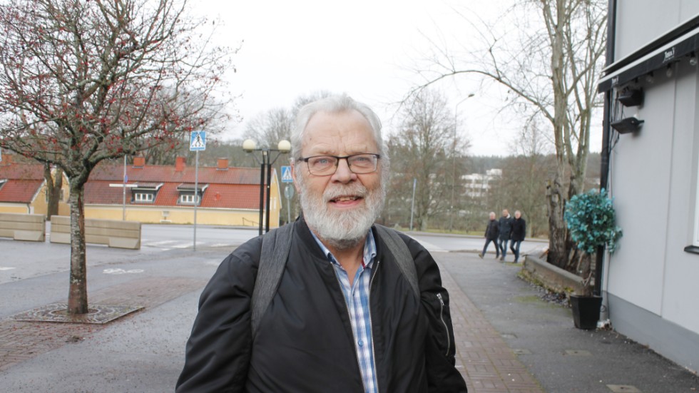 Per-Åke Andersson kom gående till Joan´s från Östermalm där han bor. Hunden - en golden retriever - fick stanna hemma den här dagen. 
