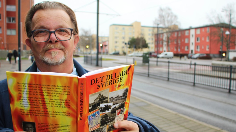 Jan Warnqvist, boende i Arkösund, romandebuterar med "Det delade Sverige".