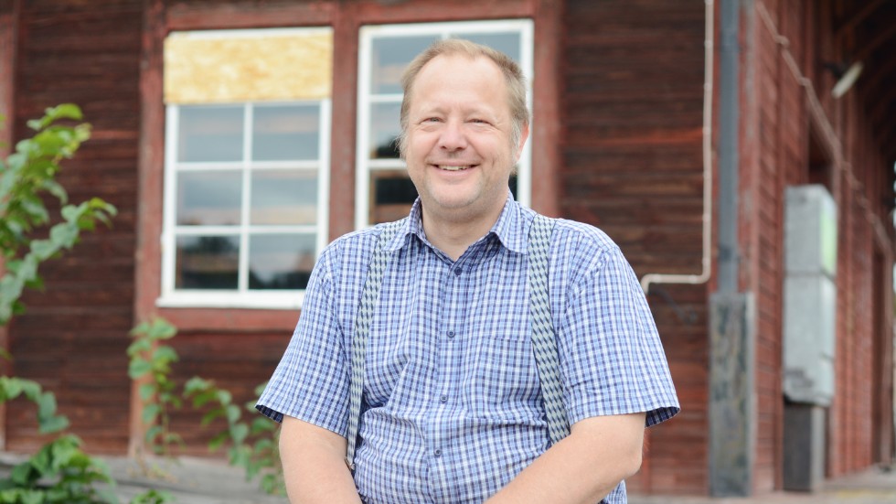 Stångådalsbanans Vänners ordförande Magnus Svensson meddelar att projektet att flytta godsmagasinet till lokstallet i Kisa har gått i stå. 