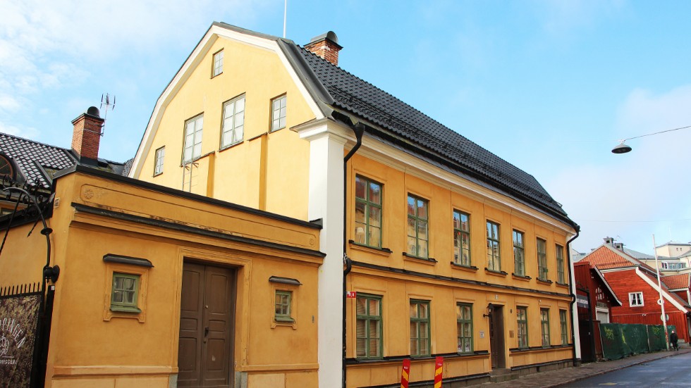 Sedan 1970 disponeras Skiöldska huset på Västgötegatan av Stadsmuseet. Nu befarar personalen att verksamheten måste flytta.
