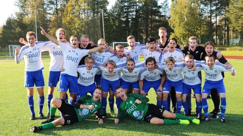 IFK Kalix vann division 4 Norra och har därmed säkrat uppflyttning till division 3 inför nästa säsong. 